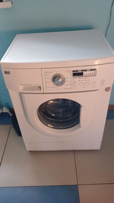 Стиральная машинка автомат