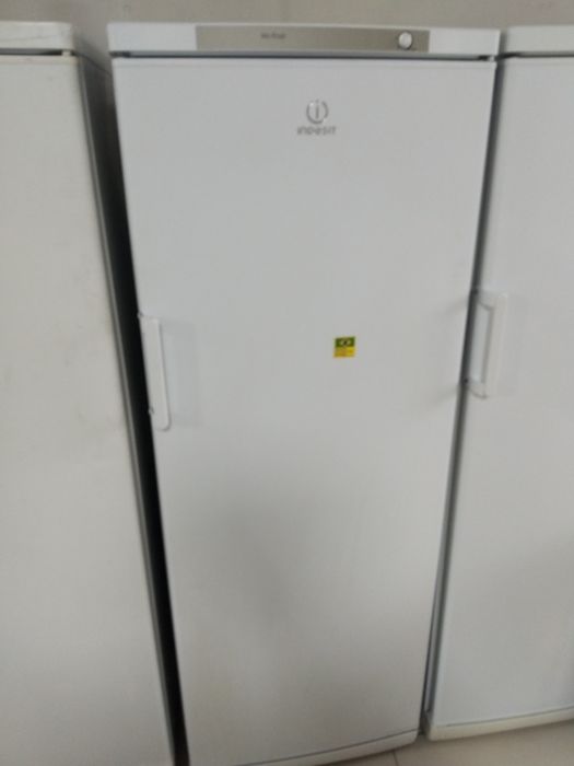 Продам морозильник с гарантией