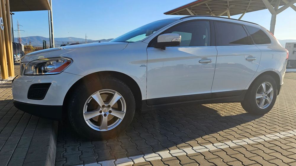 Volvo XC 60 Volvo XC60, 215 CP, automat, 4x4, 2012, 2.4,Distronic, D5, BI-XENON
