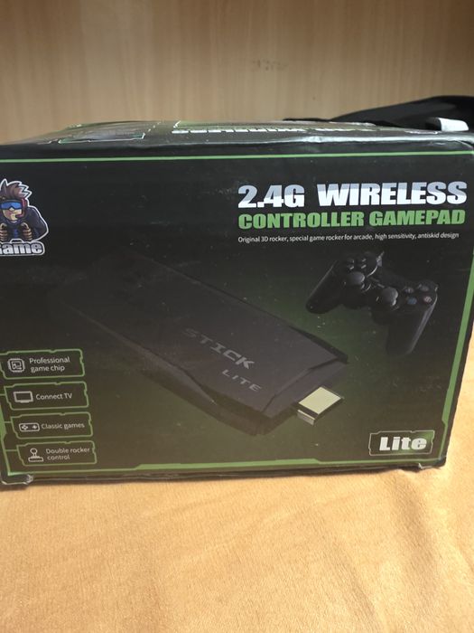 Електронна игра с вградени 20000 игри.