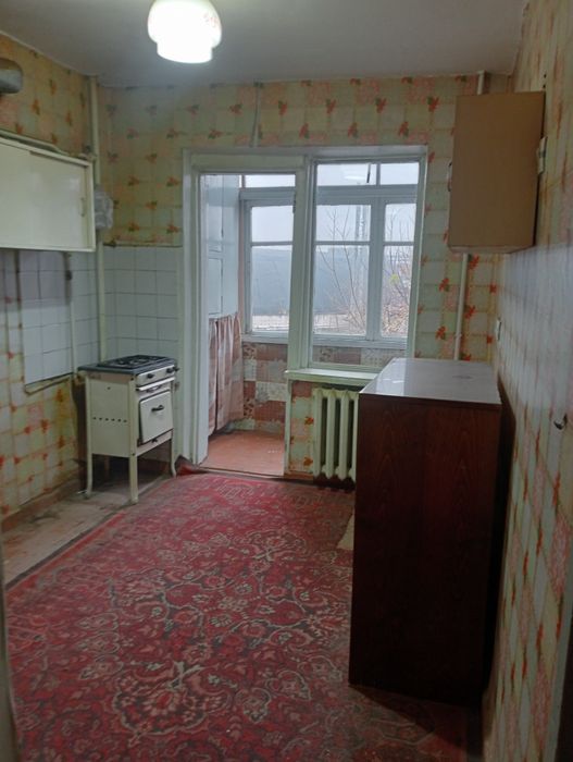 Продаю свою 1 комнатную квартиру в Яшнабадском районе метро Дустлик.