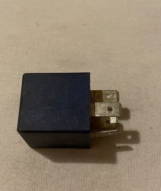 Releu 90450169 Opel Vectra B