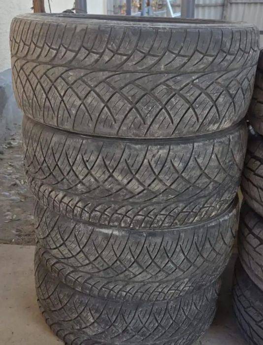 Шина б/у летние  и