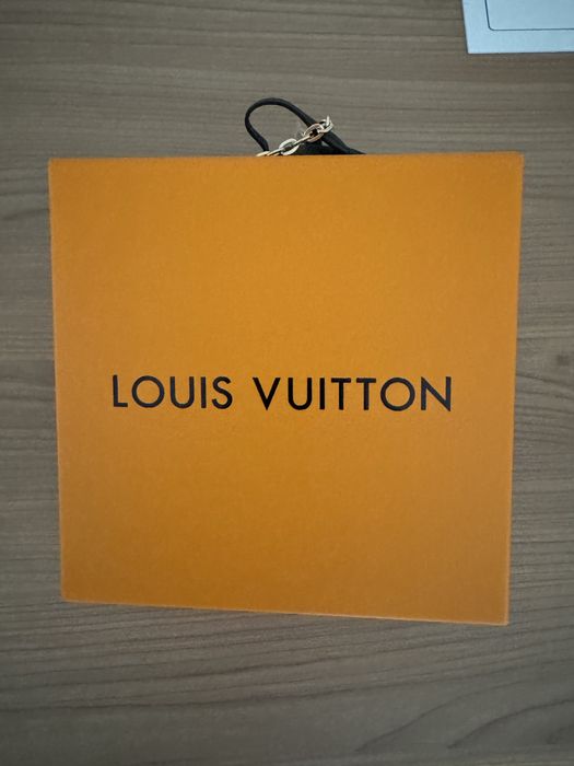 Чантичка за ключове