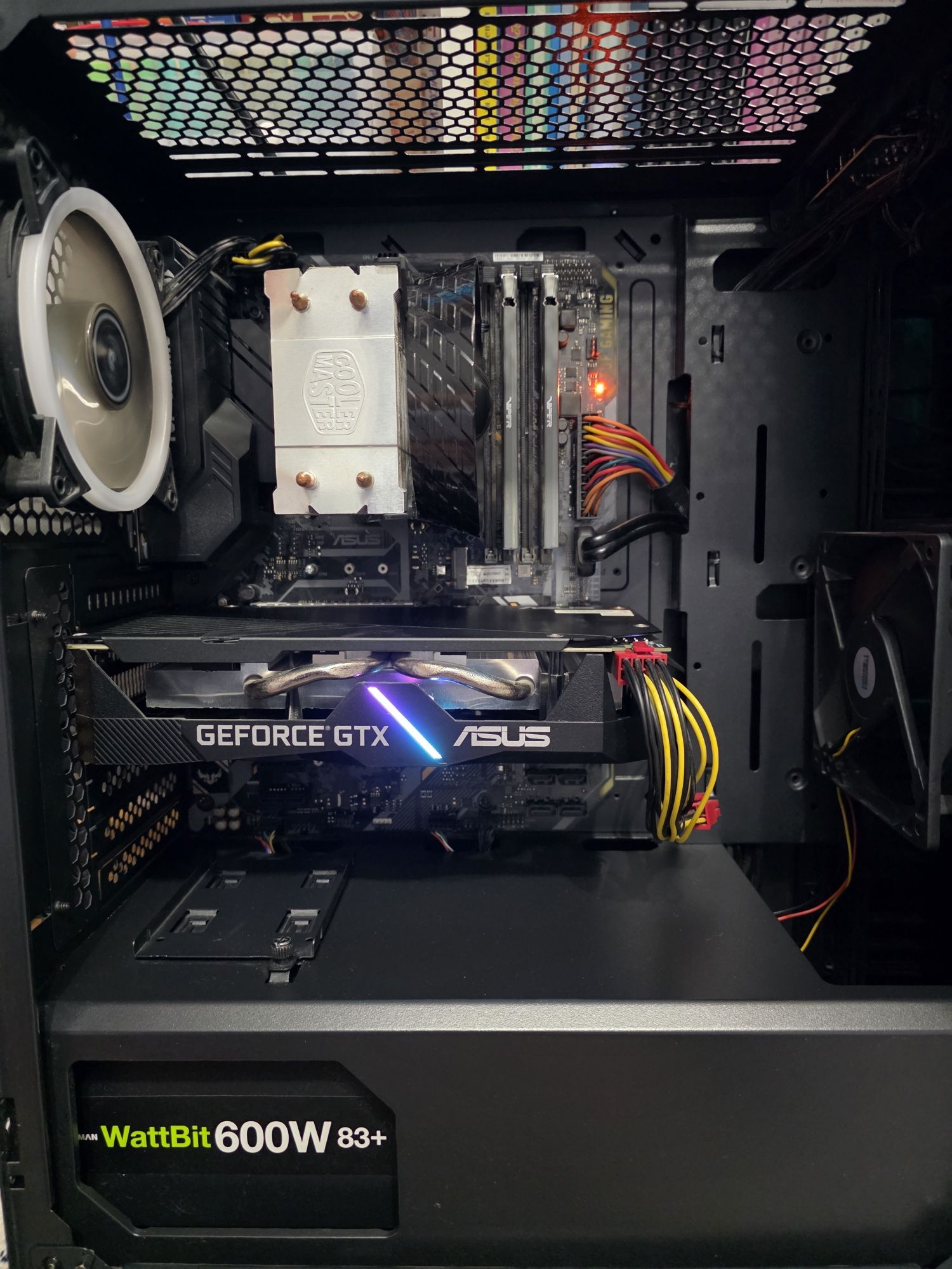 Core i5 9400F. GTX 1660 Super