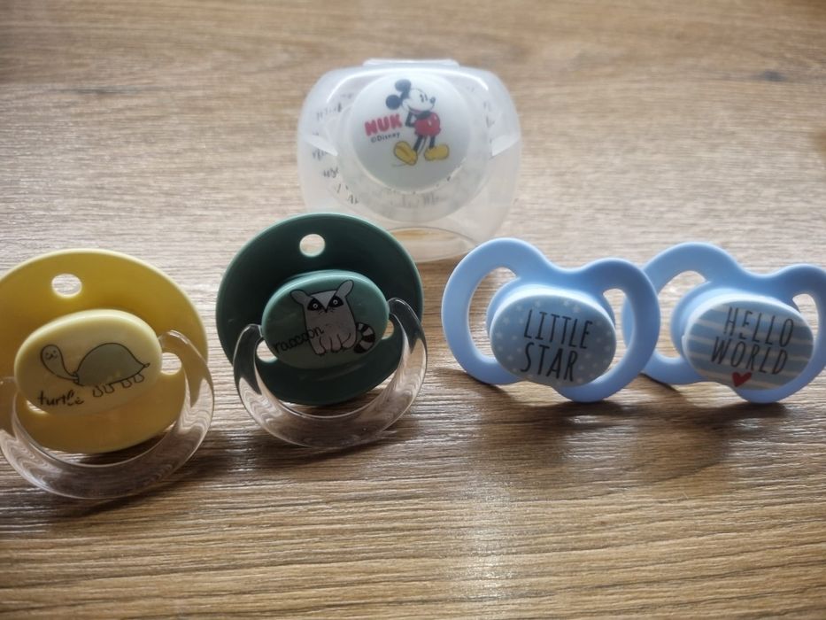 Lot bebeluși suzete noi / biberoane