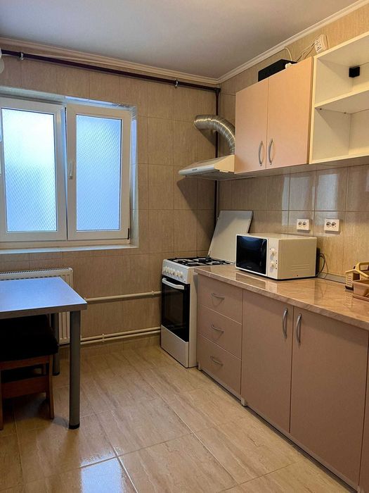 Campus , Apartament 3 camere de inchiriat