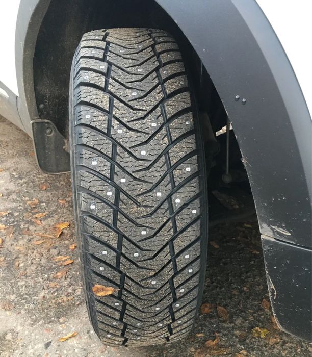 Yokohama IG65 185/65R15 зимние шипованные шины