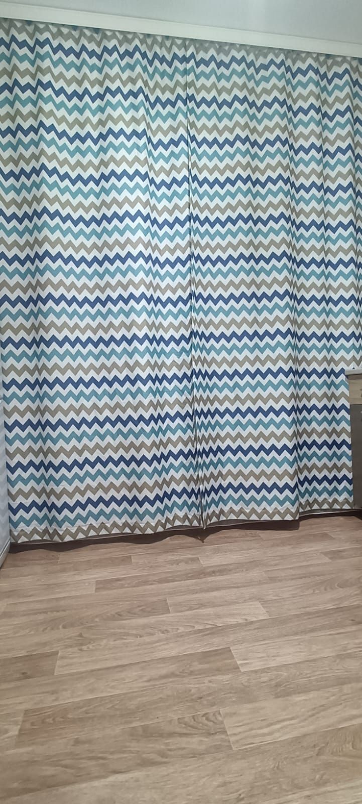 Продам шторы 1,5х2,5