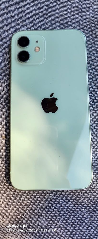iPhone12 64GB много запазен