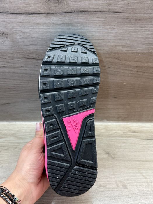 Nike Air Max Ivo Grl000