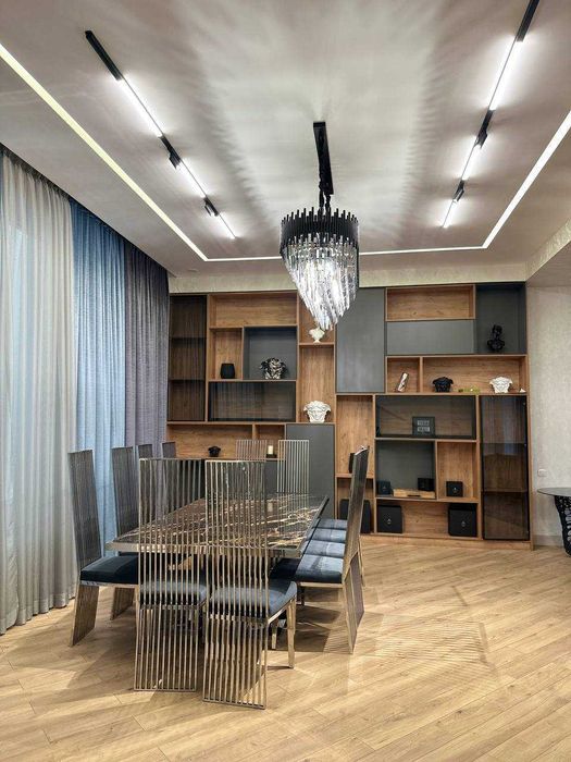 Продается эксклюзивный   HI-tech евродом в центре Ташкента