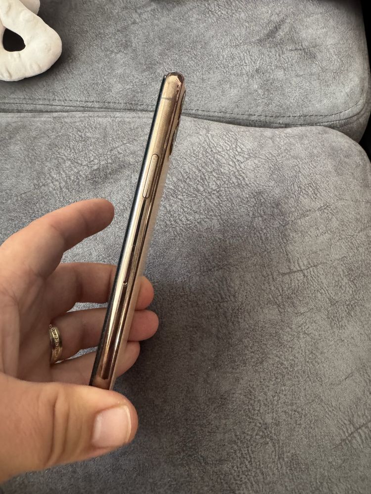 iphone 11 pro Gold