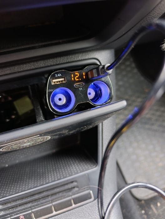 Adaptor spliter pt. Mașină