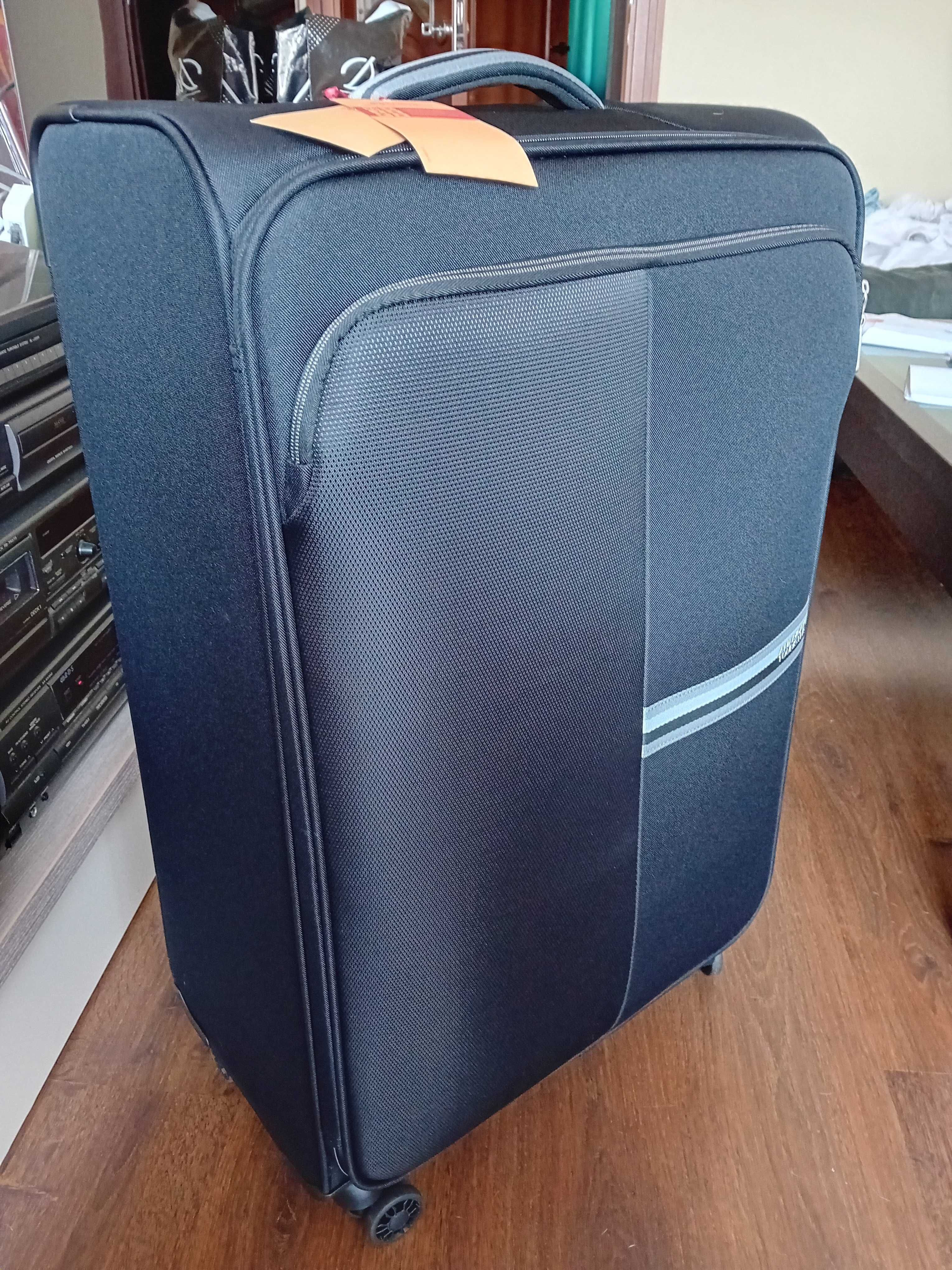 Комплект 3 бр. куфари American Tourister