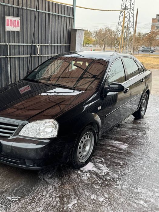 Продам Ласетти 1,8 68000 км пробег