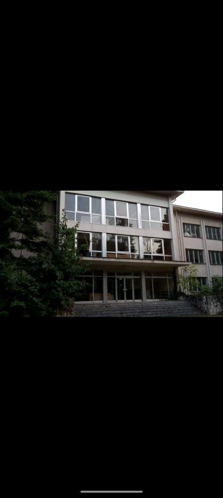 Продава се Къща в Сопот - 2700 кв.м за 112 €/кв.м - Снимка #3