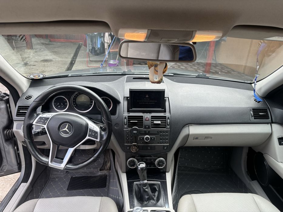 Vand Mercedes C220