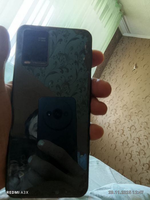 Продаю телефон viivo