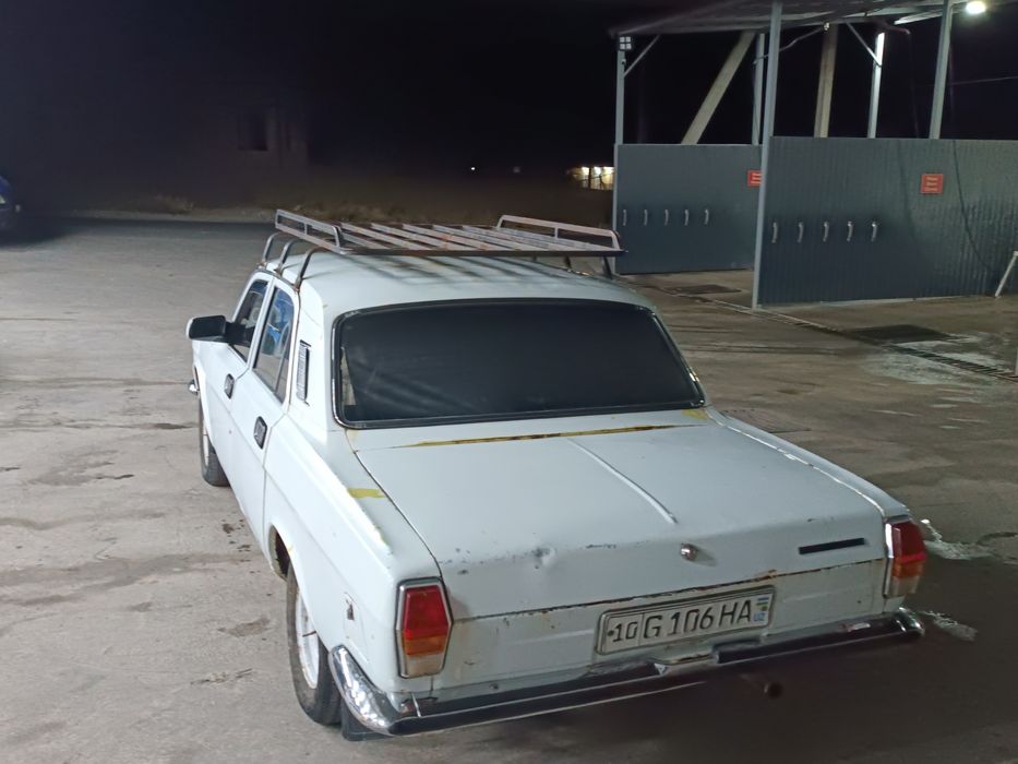 Volga 2401 sotiladi gaz benzin