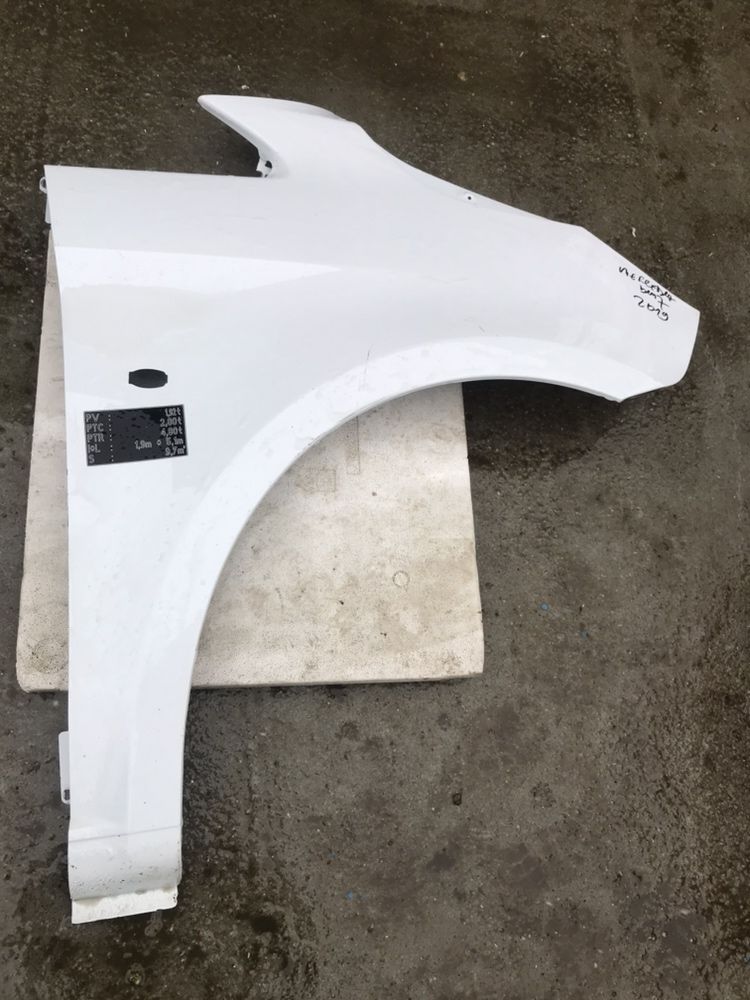 Aripa dreapta fata mercedes vito originala