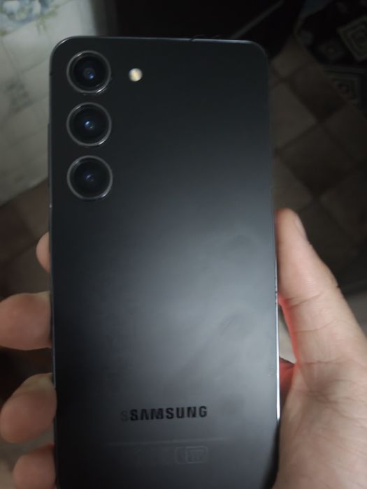 Samsung Galaxy S23 8/256