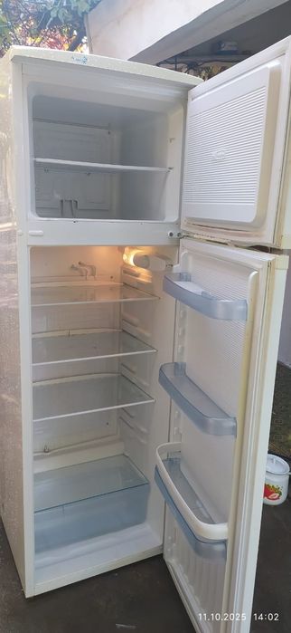 Продам холодильник состояние отличное