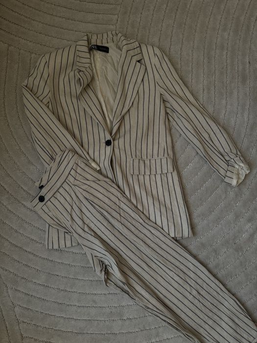 Zara костюм - панталон и сако