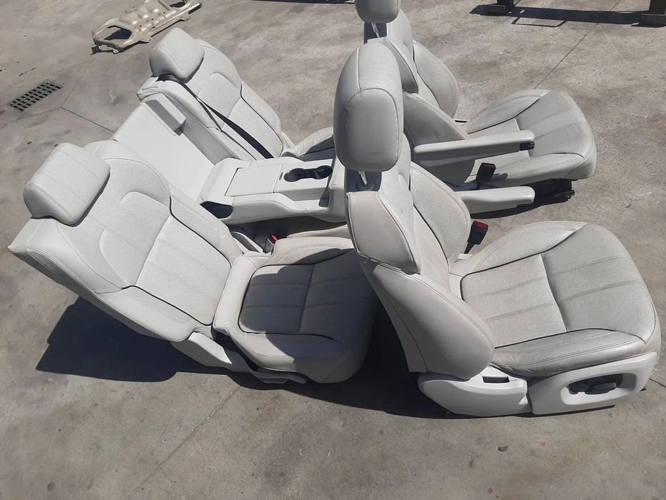 interior piele cu incalzire scaune fata banchete full electric  land rover l494 sport 2