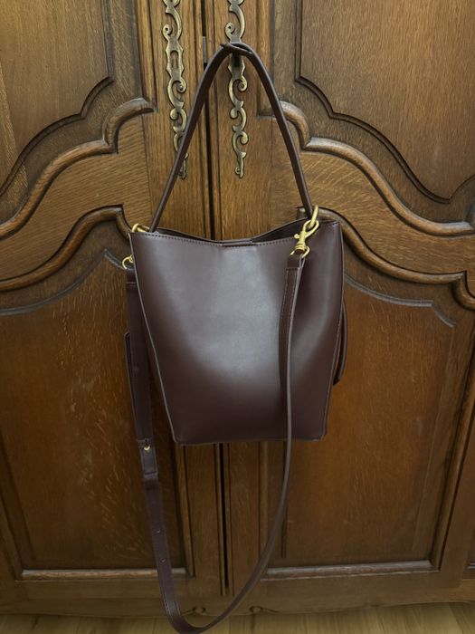 Чанта тип торба на Zara