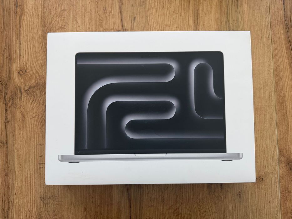 ЧИСТО НОВ MacBook Pro 14" M5 PRO Chip 15-CPU/ 16-GPU/ 24GB RAM/ 1TB SSD — миниатюра 1