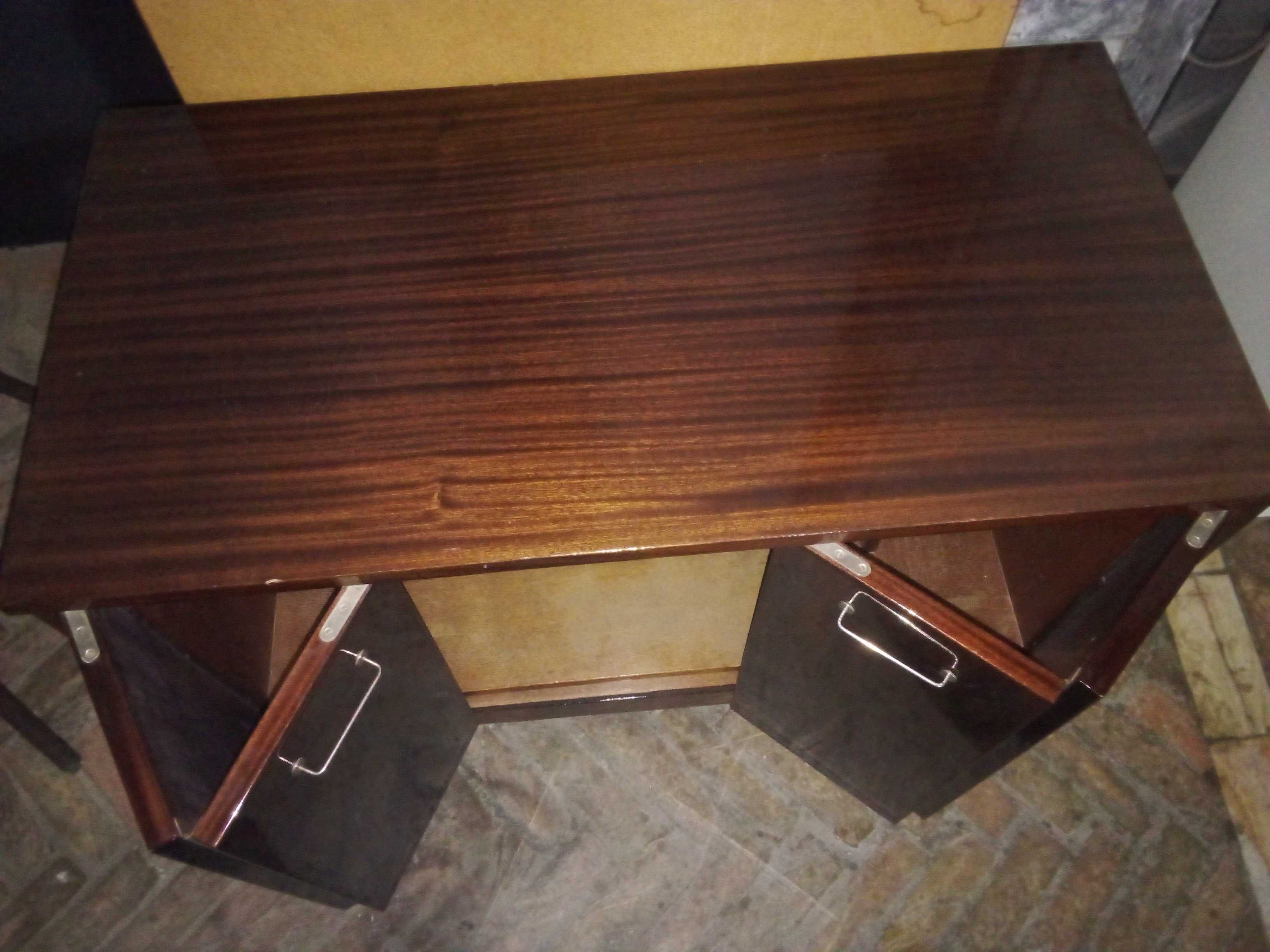 Tumba mebel sotiladi