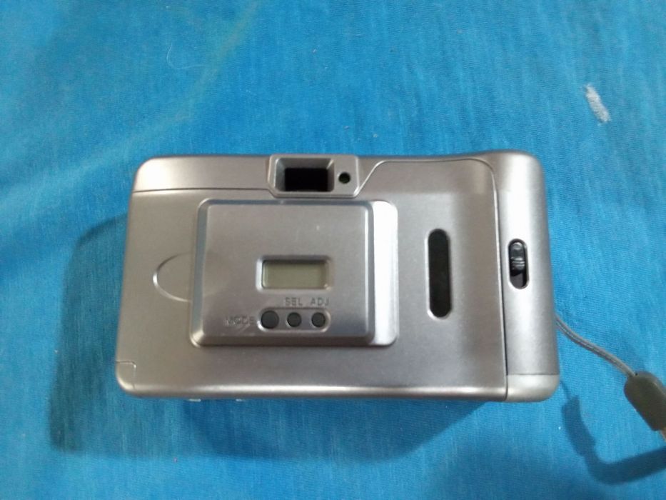Продаю плёночный фотоаппарат SAMSUNG