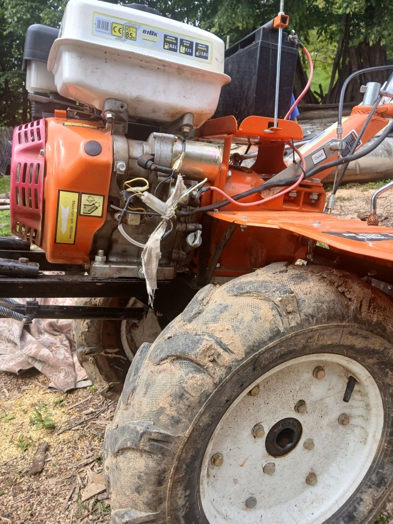 Vând motocultor ruris