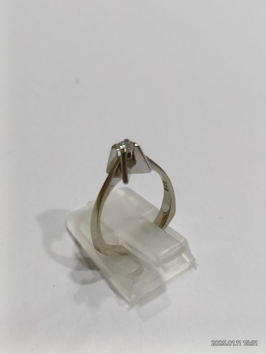 Vind inel din aur 14kt cu diamant 0,20ct