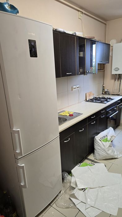 Mobila bucatarie cu tot cu electrocasnice