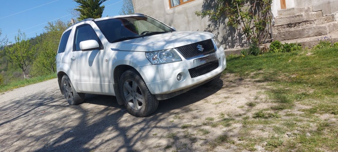 Vând suzuki grand vitara