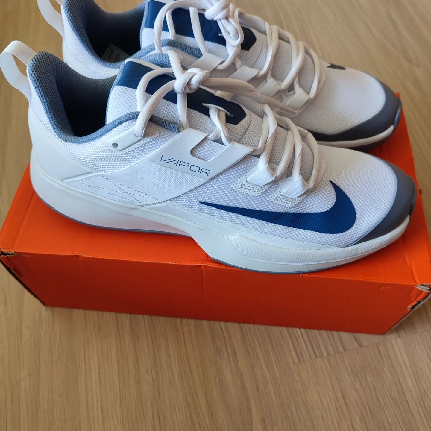 Nike Vapor Lite HC