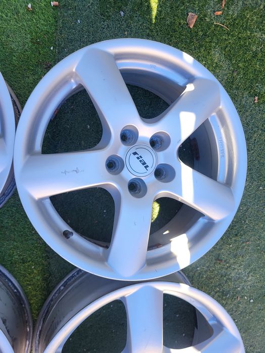 17 5x112 Vw Passat Touran Caddy Golf Skoda Seat 5х112