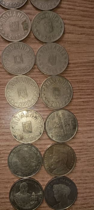 Vind monede diferite