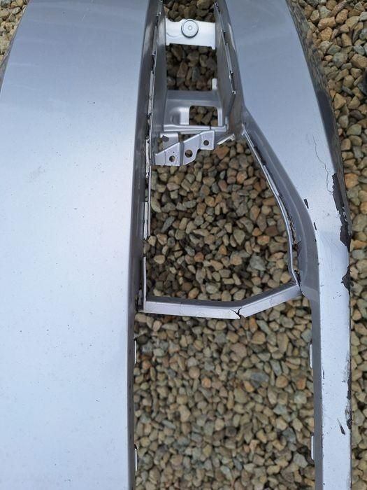 Bara fata Skoda Superb III