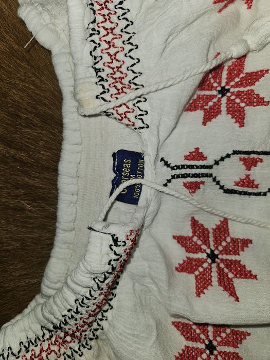 Vand rochie iie romaneasca L