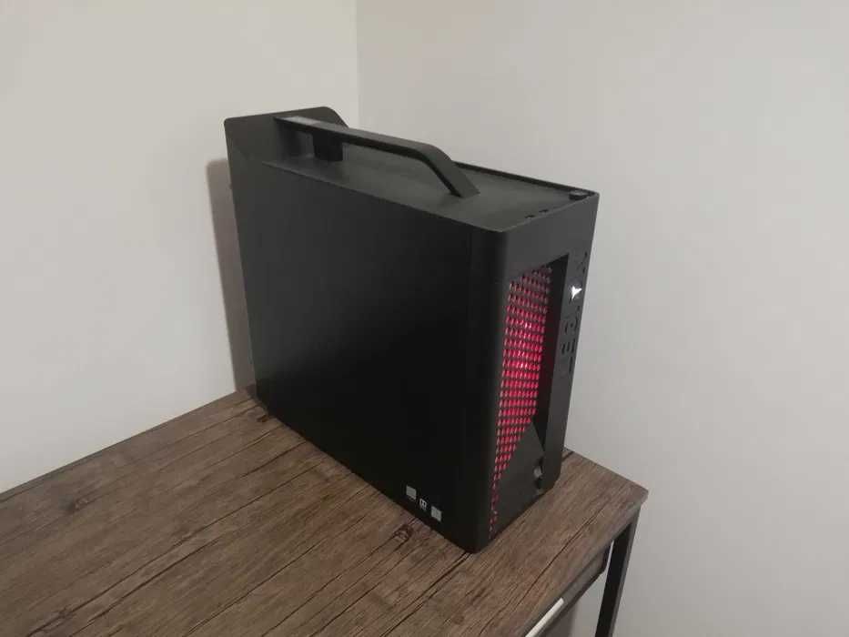 Desktop Gaming Lenovo Legion T530 cu procesor i7-9700 pana la 4.70 GHz