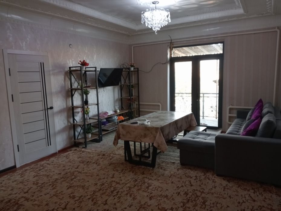 Срочно Продается дом город Янгиюль ул Туркистан дом 45, с бизнесом