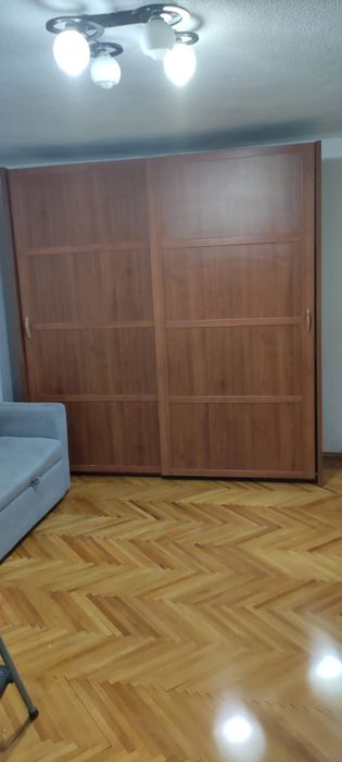 Vând dulap mare tip dressing