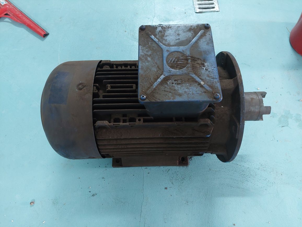 Motor electric 22-25 kw