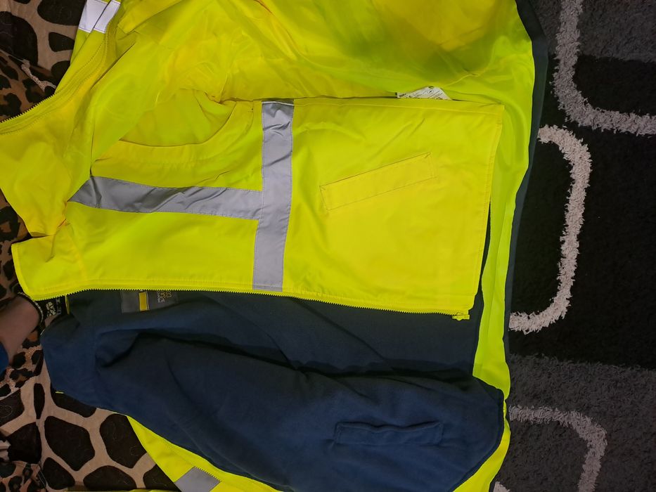 geaca de iarna fosforescenta delta invest