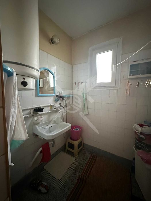 Продава се Двустаен апартамент в Пловдив, Христо Смирненски - 64 кв.м за 1422 €/кв.м - Снимка #1