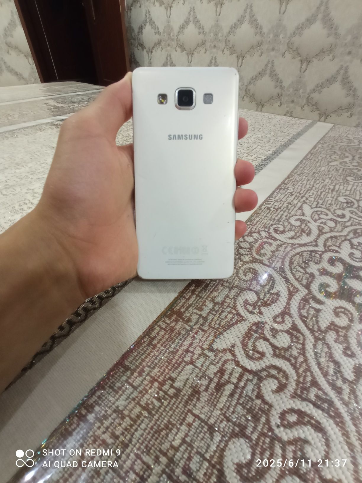 Samsung galaxy A3  2015 telefon sotiladi