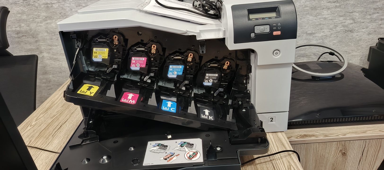 HP color LaserJet CP5225